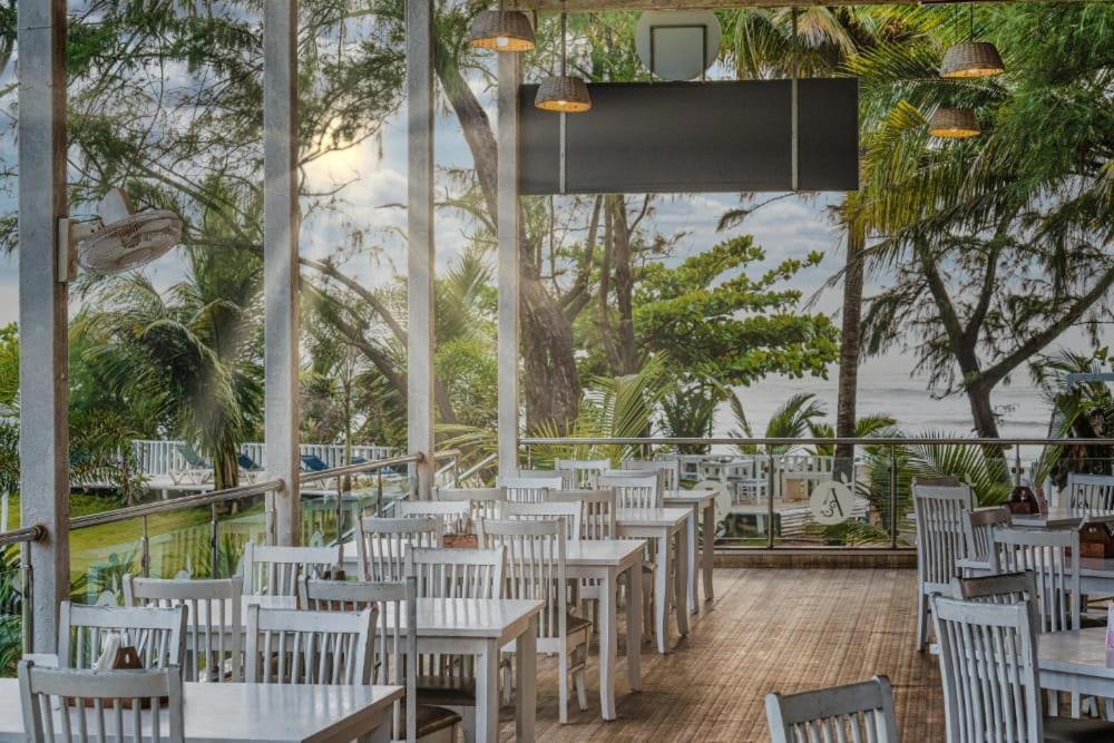 Foxoso La Beach Resort & Spa Old Goa Bagian luar foto