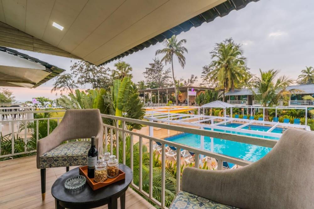 Foxoso La Beach Resort & Spa Old Goa Bagian luar foto